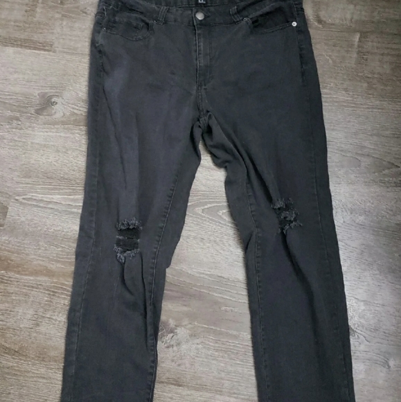 FOREVER 21 Distressed Boyfriend Jeans Size 16 - Picture 2 of 6